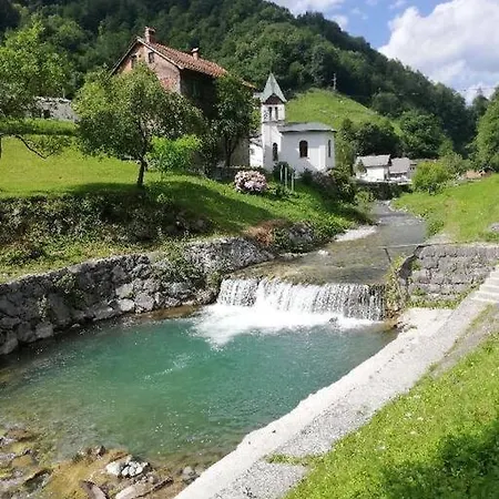 Apartma Cuvajnica Apartma Hudajuzna